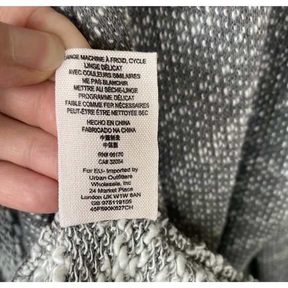 Free People Sweater Womens Large In The Loop Open Front Gray Cardigan Asymmetric - Picture 7 of 10